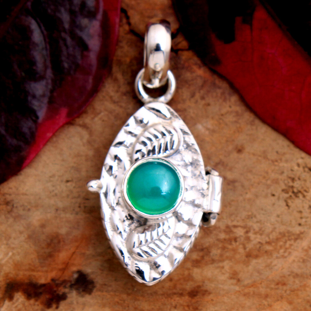 Green onyx Gemstone 925 sterling Silver Jewelry handmade Poison Box Pendant