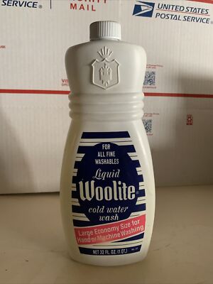 Vintage Woolite Cold Water Wash Plastic Bottle 32 FL. OZ 1970-80 s