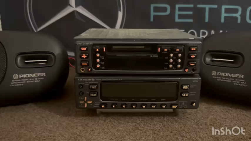 PIONEER CARROZZERIA KEH-M636 & EQ-66 Car Radio Cassette Graphic