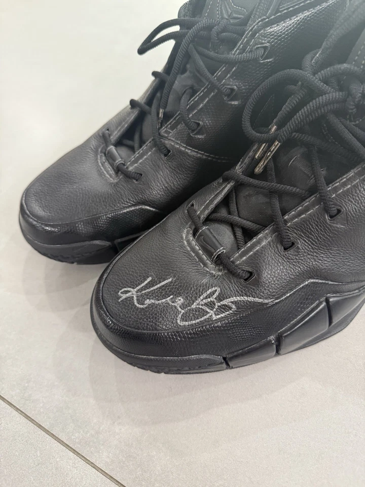 Zapatos Tenis Nike Kobe Bryant Game Usados Usados y Firmados Fotomatizados Foto 3 de 4