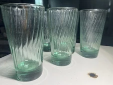 TRULY BEAUTIFUL VINTAGE Libbey Glasses Tumblers 5 Inch Aqua Swirl 8oz Set of 5 