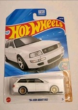 Hot Wheels 2025 '94 Audi Avant RS2 bianco 29/250 HW anni 70 vs 90 scambio piloti reali