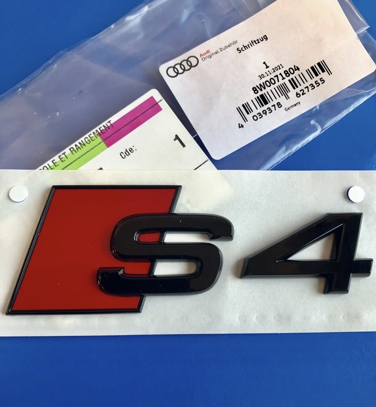 Emblème Audi S4 noir original monogramme de coffre haut de gamme 8W0071804