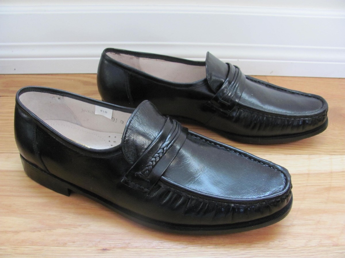 Stuart McGuire  Loafers 9.5 Stuart McGuire Shoes Size 9 Loafers Black Leather Slip On  main image 2