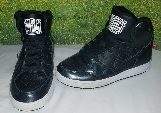 nike son of force mid black