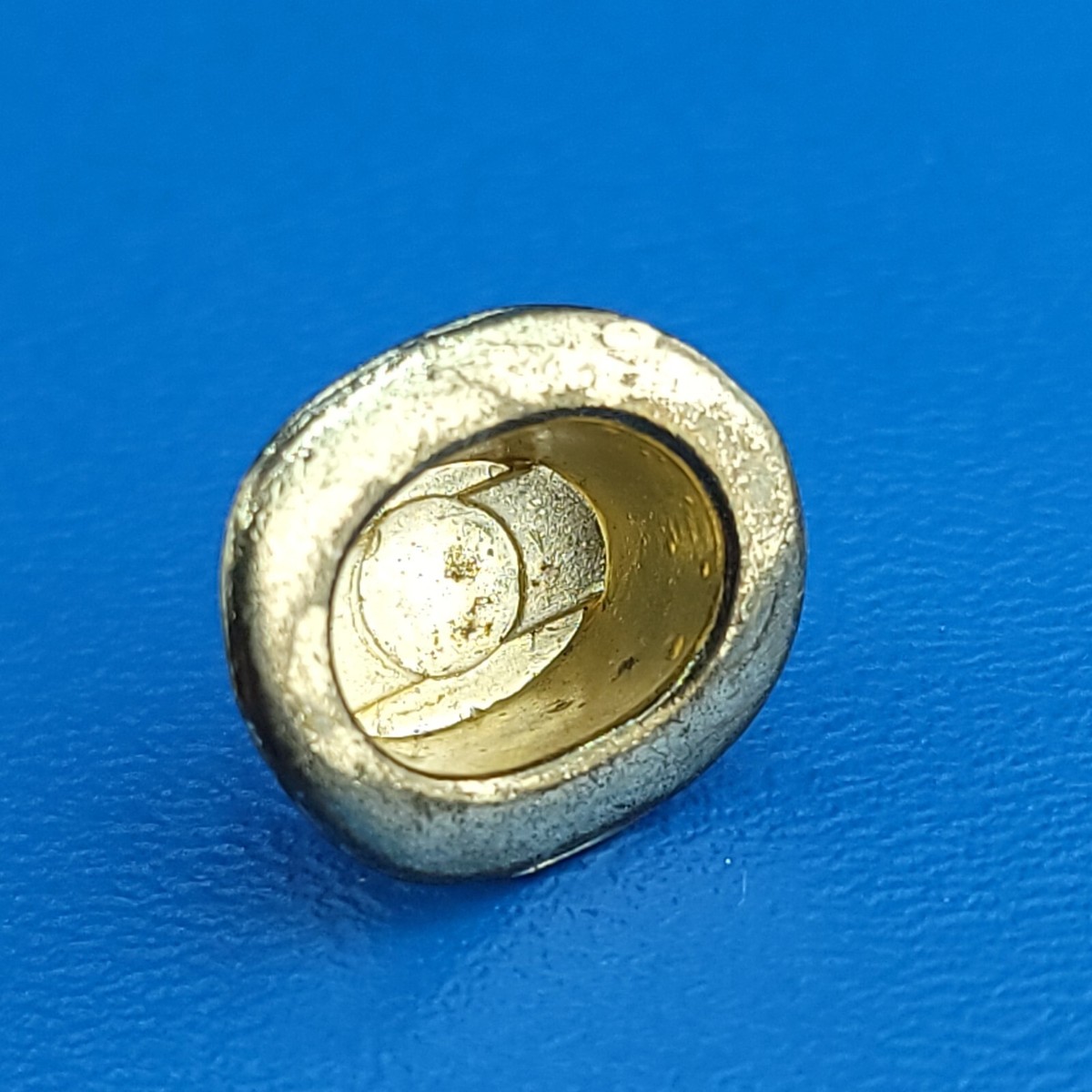 モノポリー確認用 Monopoly Deluxe Top Hat Token Gold Replacement Game Piece Retired