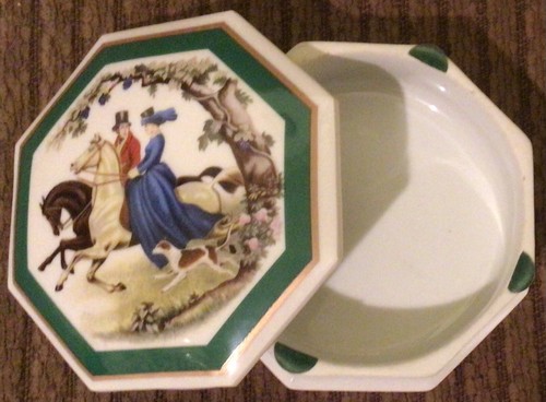 Side Saddle Lady Rider Octagonal Porcelain Trinket Box Southern Heirlooms - Picture 2 of 12
