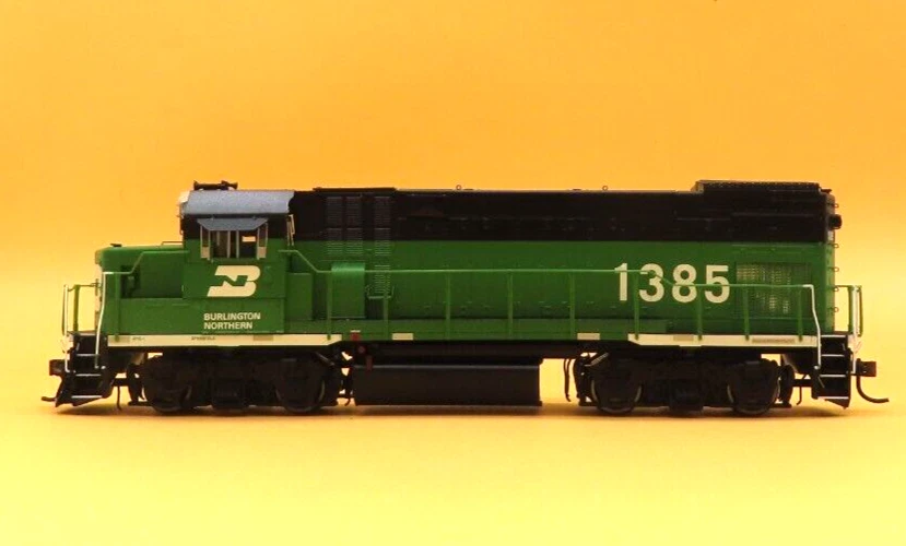 ATHEARN GENESIS 68153 BURLINGTON NORTHERN GP15-1 #1385 W/DCC/SOUND