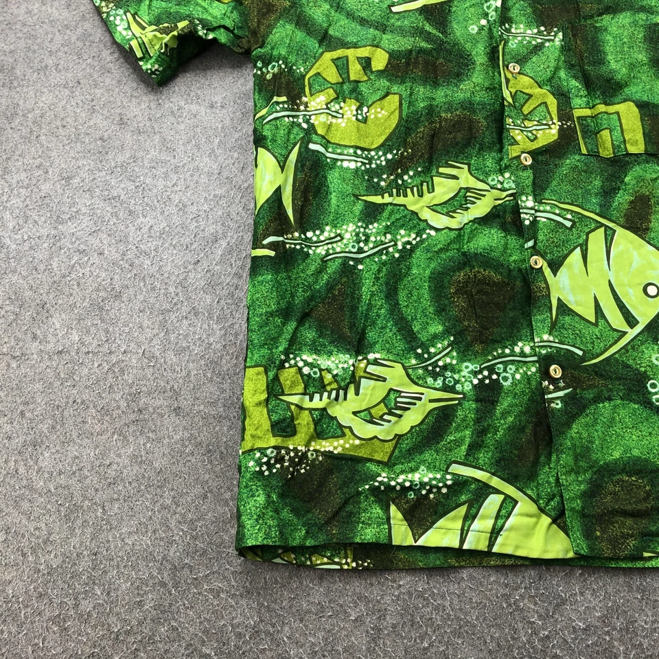 Camisa De Colección Go Barefoot Para Hombres Mediana Verde Pez Hawaiano Aloha Abotonada Años 90 Foto 2 de 4