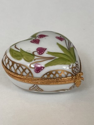 Limoges France Peint Main Heart Trinket Box Hand Painted Porcelain Floral Gold