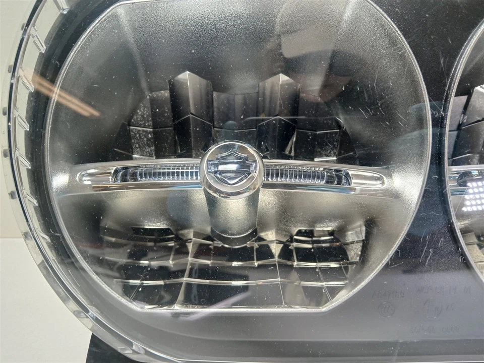  Faro LED Road Glide 2015-2023 OEM 67700199  Foto 2 de 4