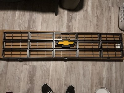 Vintage NOS 1978-1979 Chevrolet Truck Grille Blazer Squarebody GM