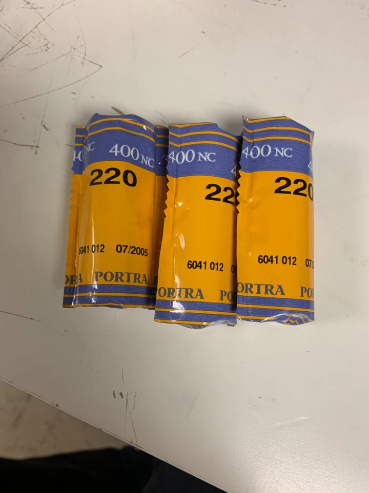 3 ROLLS Kodak PORTRA 400 NC 220 Color Negative Film - EXPIRED 07/2005 - Image 2 of 2
