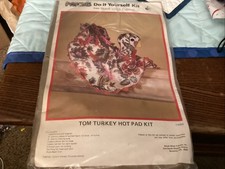 Patches Do it Yourself Kit Stitch Witch Fabrics Tom Turkey Hot Pad Kit 8050