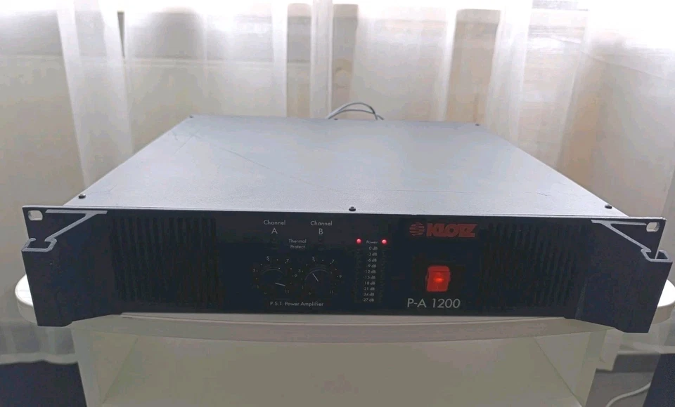 Leggendario Klotz PA1200 Amplificatore PA Djsub Finale Vecchia Scuola 1200w Veri - Immagine 2 di 4