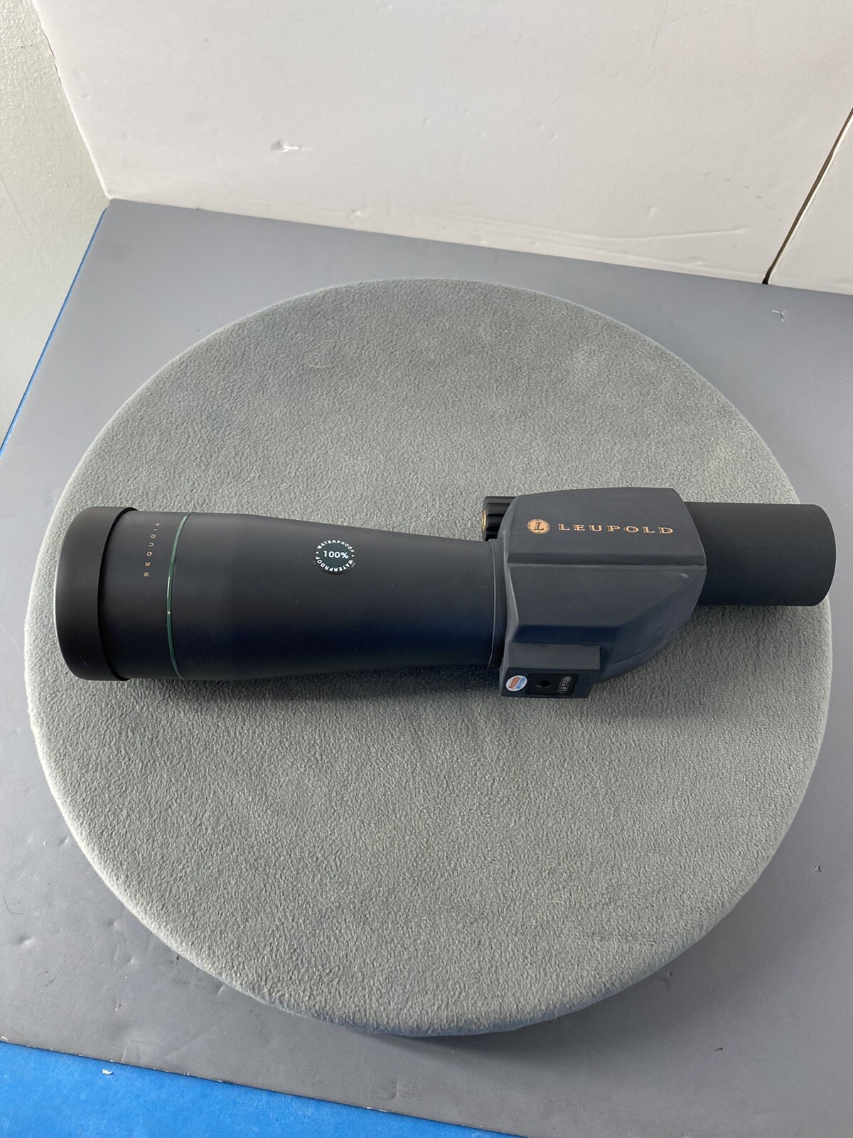 Leupold Sequoia Spotting Scope 1545x60mm W/ soft and hard Cases