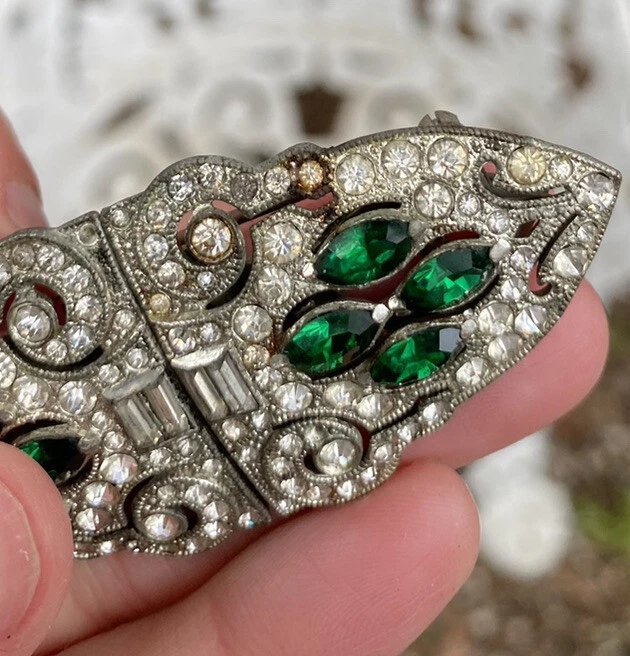 Coro Duette 30 s 40 s Art Deco Green Emerald Crystal Rhinestone Clips Brooch Pin