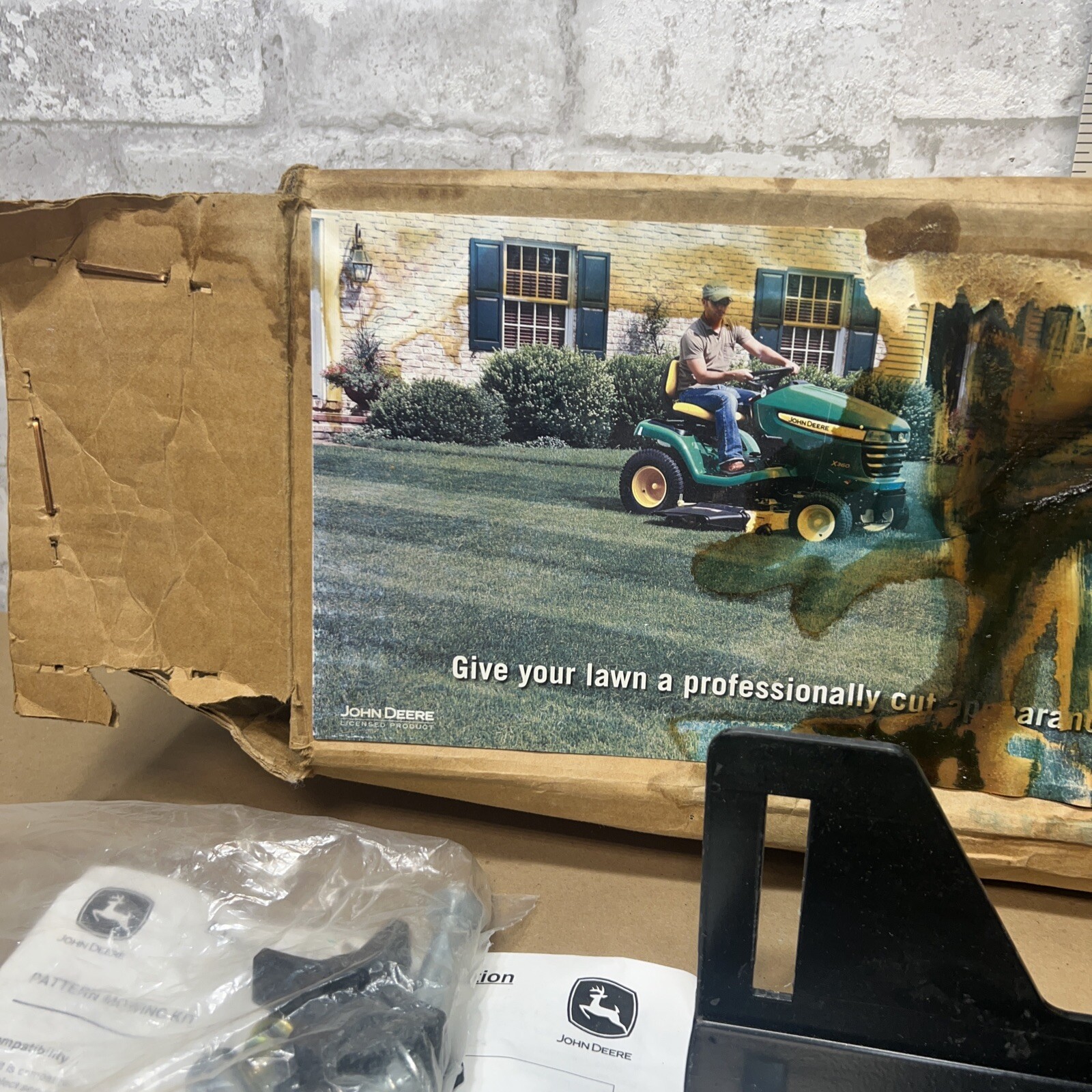 John Deere LP1002 Grass Groomer Lawn Striping Kit For 48” 54” Edge