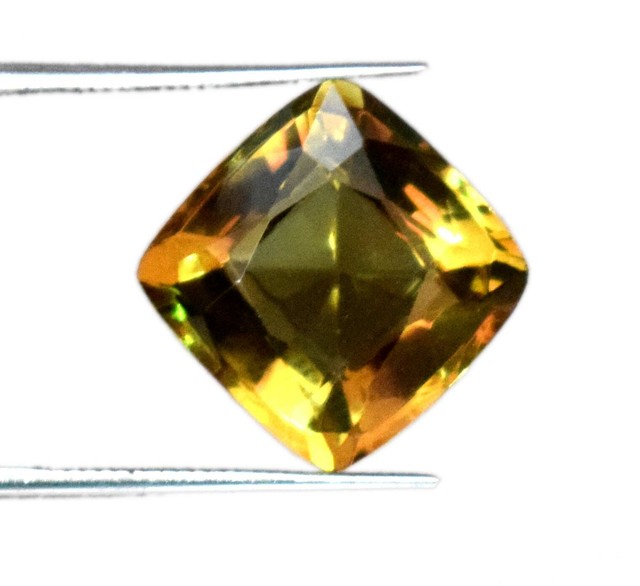 Season End Sale 10.20 Ct Color Changing Zultanite 100/% Natural Gemstone Cushion Cut AGI Certified Y2372