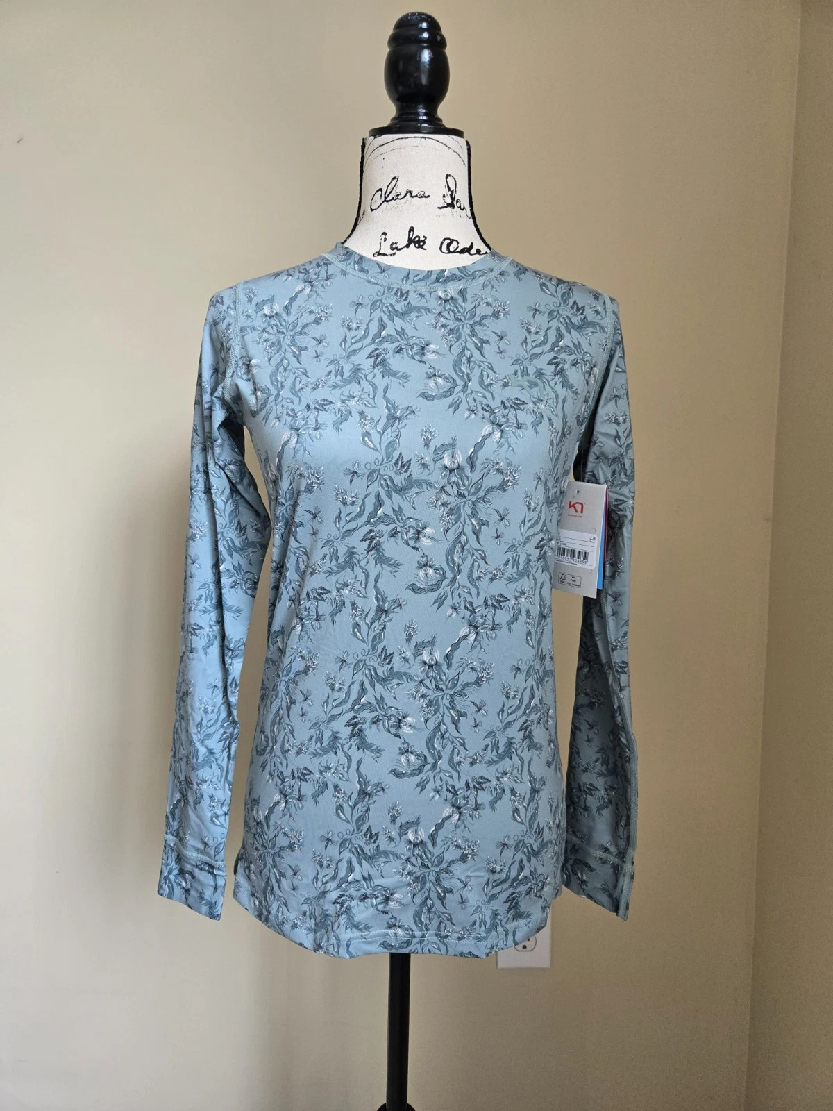 Kari Traa fryd base layer top womens M sage green floral