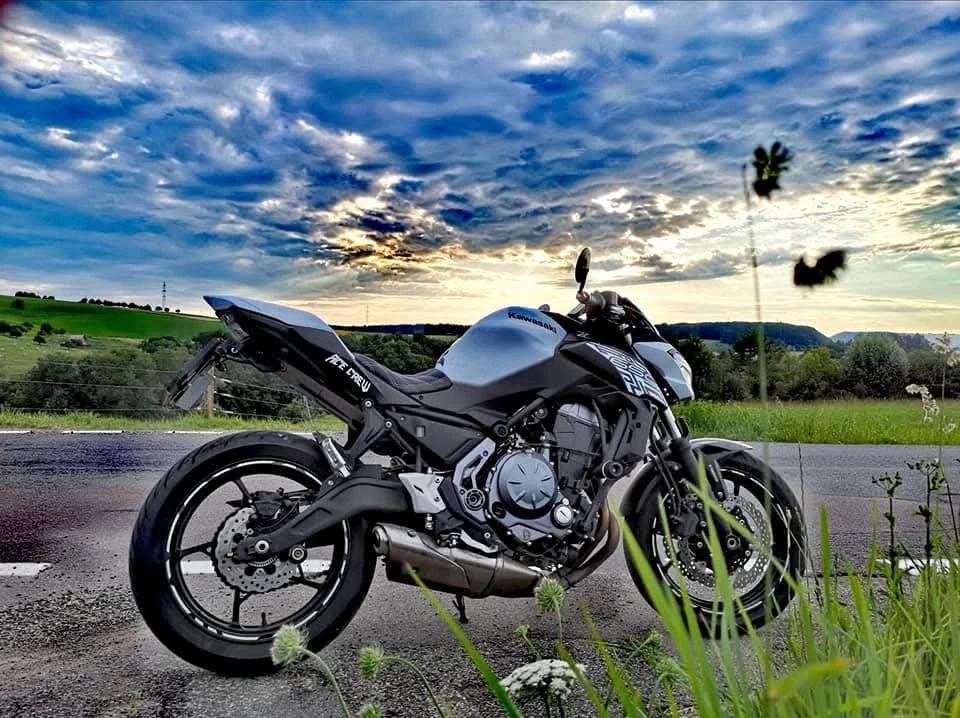 Kawasaki z650 mit viel Zubehör - Bild 4 von 4