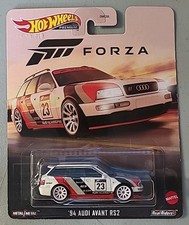 Hot Wheels Premium White 1994 Audi Avant RS2 Wagon Forza 1:64