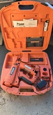 PASLODE IM250A CORDLESS 16 GAUGE ANGLED FINISHING NAILER 900600 Mint Condition 