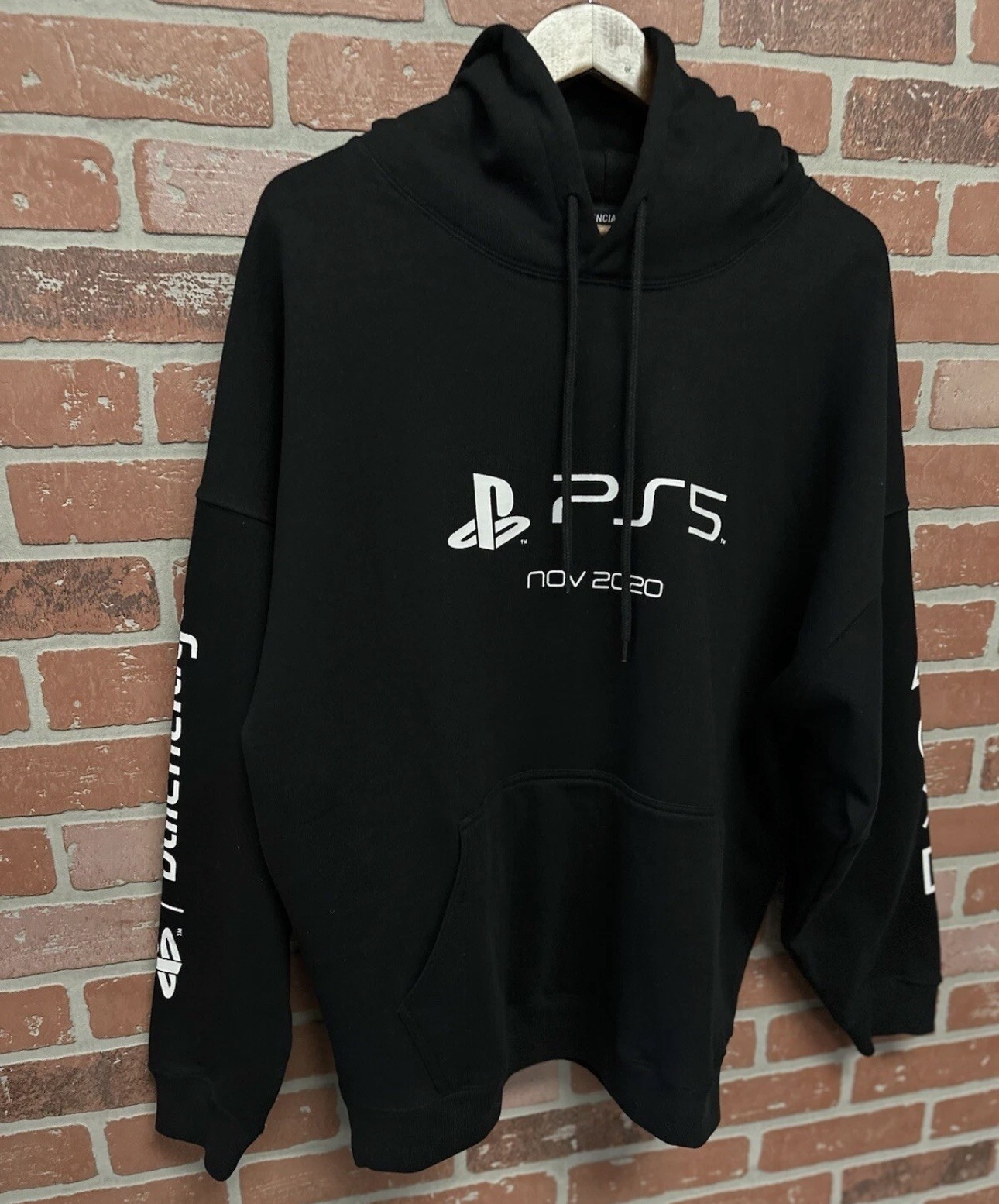 BALENCIAGA 21 Black x PlayStation 651799 Pullover Parka 100percent Authentic Womens S image 3