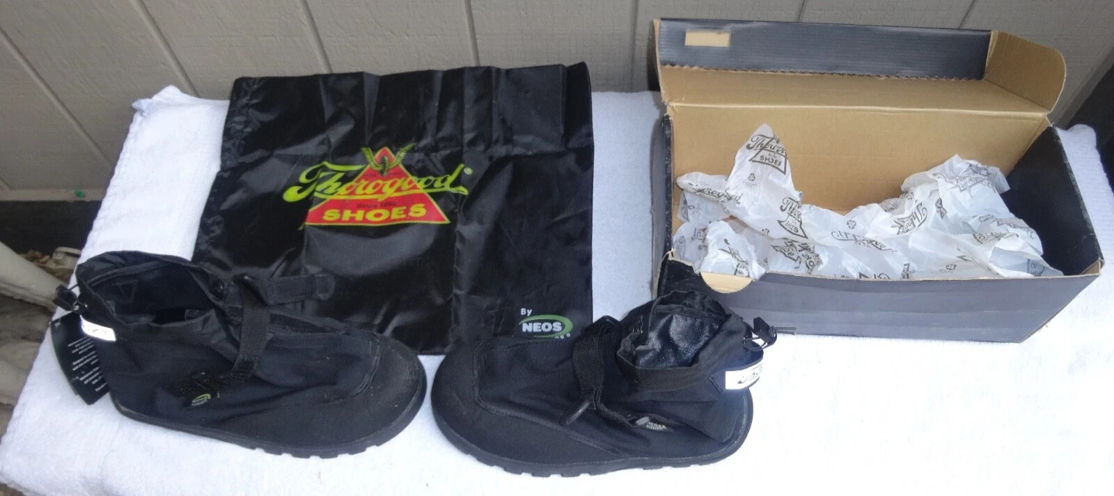 Mens Thorogood Neos Waterproof Overshoe Snow Winter Boots Size: M medium w/ Box!