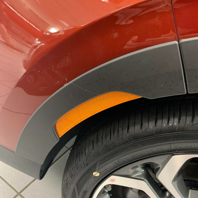 NEW OEM 20202021 KIA SOUL XLINE DRIVER SIDE FENDER MOLDING eBay