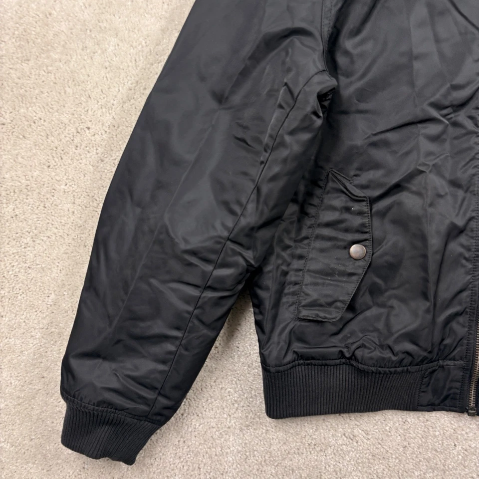 Chaqueta de bombardero Gap para hombre talla grande negra aislada cremallera completa bolsillos cortavientos Foto 2 de 4