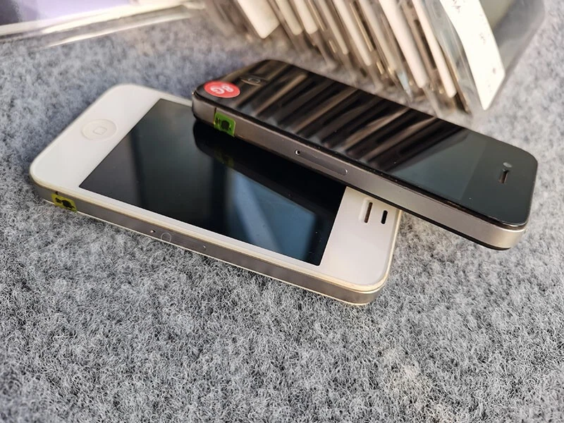 苹果 iPhone 4 iOS 7 白色/黑色 8 GB 无锁版经典智能手机 - 100% 正常使用 — 第 4/4 张图片