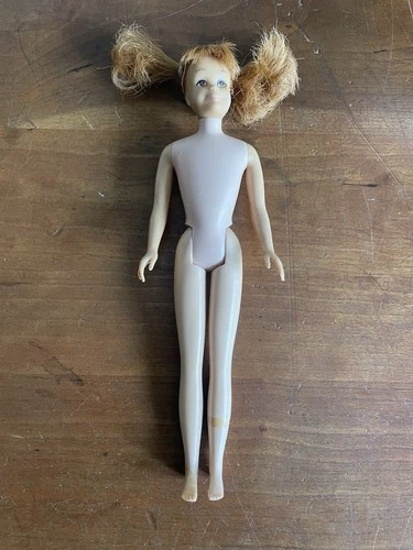 Vintage Mattel 1965-1968 #1040 Straight Leg Titian Hair SKOOTER Doll