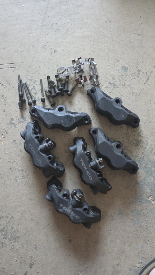 Pinzas de freno izquierda y derecha Honda CBR 2005 1 extra Foto 4 de 4