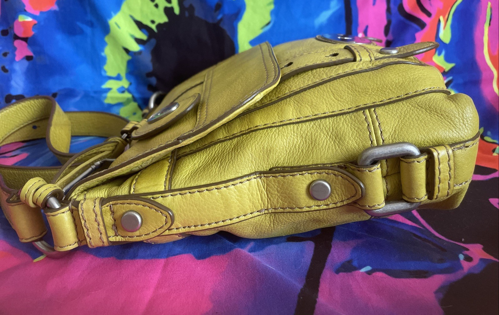 Fossil Maddox Leather Flap Crossbody Bag Yellow Organizer Fob Rare Color image 6