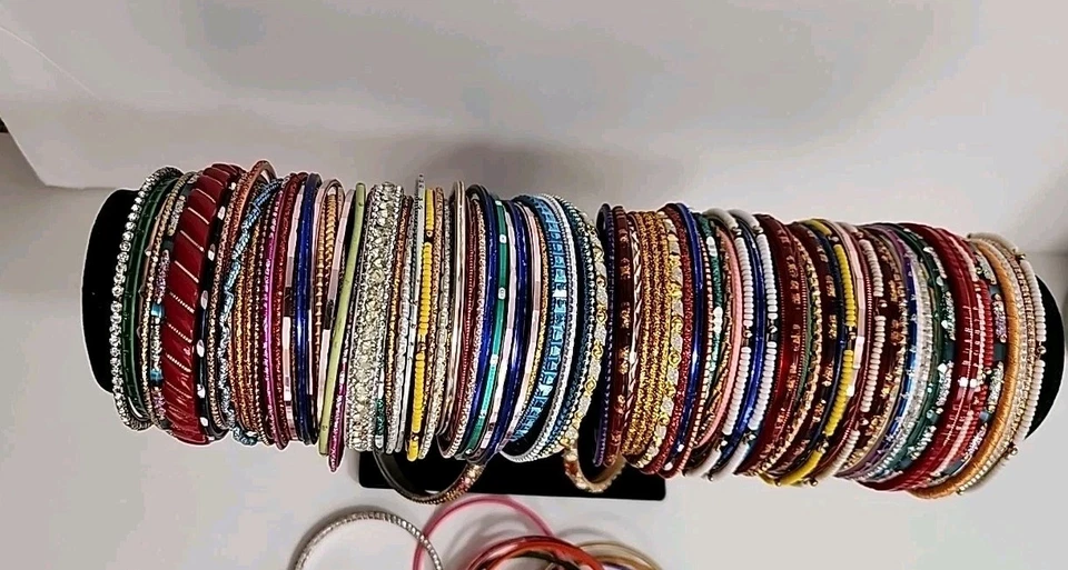 Lot of 135 Colorful Bangle Bracelets Ethnic Assorted Sizes Styles Materials 893 - Image 4 of 4