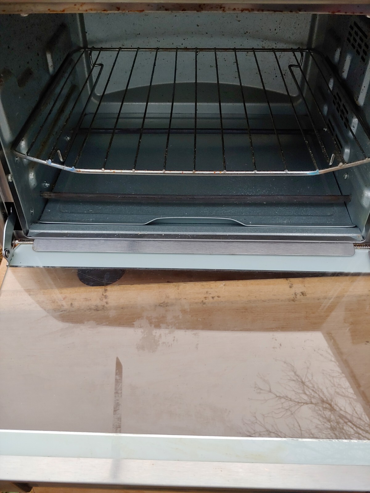 Oster TSSTTVCG04 6Slice Convection Countertop Oven Silver