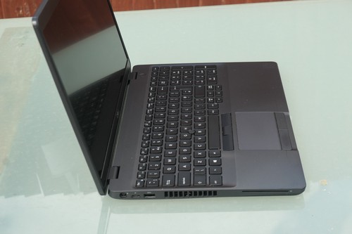 Dell 5500 Latitude Laptop i5 1.9GHz 8365U 16Gb 256Gb SSD NVMe Windows 10 Office - Picture 5 of 5