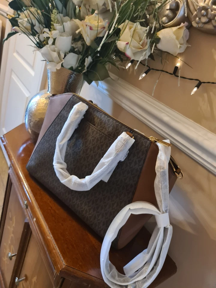 Michael Kors Brown Signature Ciara Bag "BNWT" - Image 4 of 4