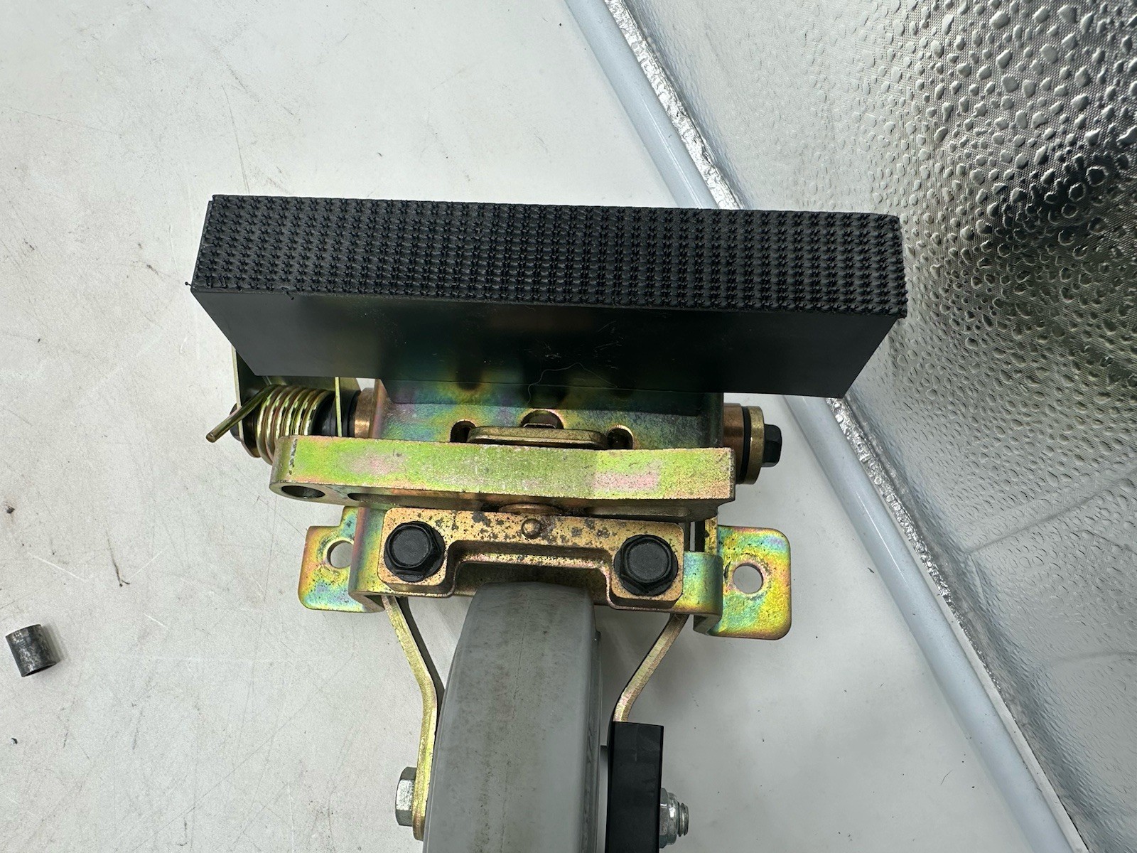 Stryker 1005 Hospital Stretcher Oem Retractable Fifth Wheel Base Assembly