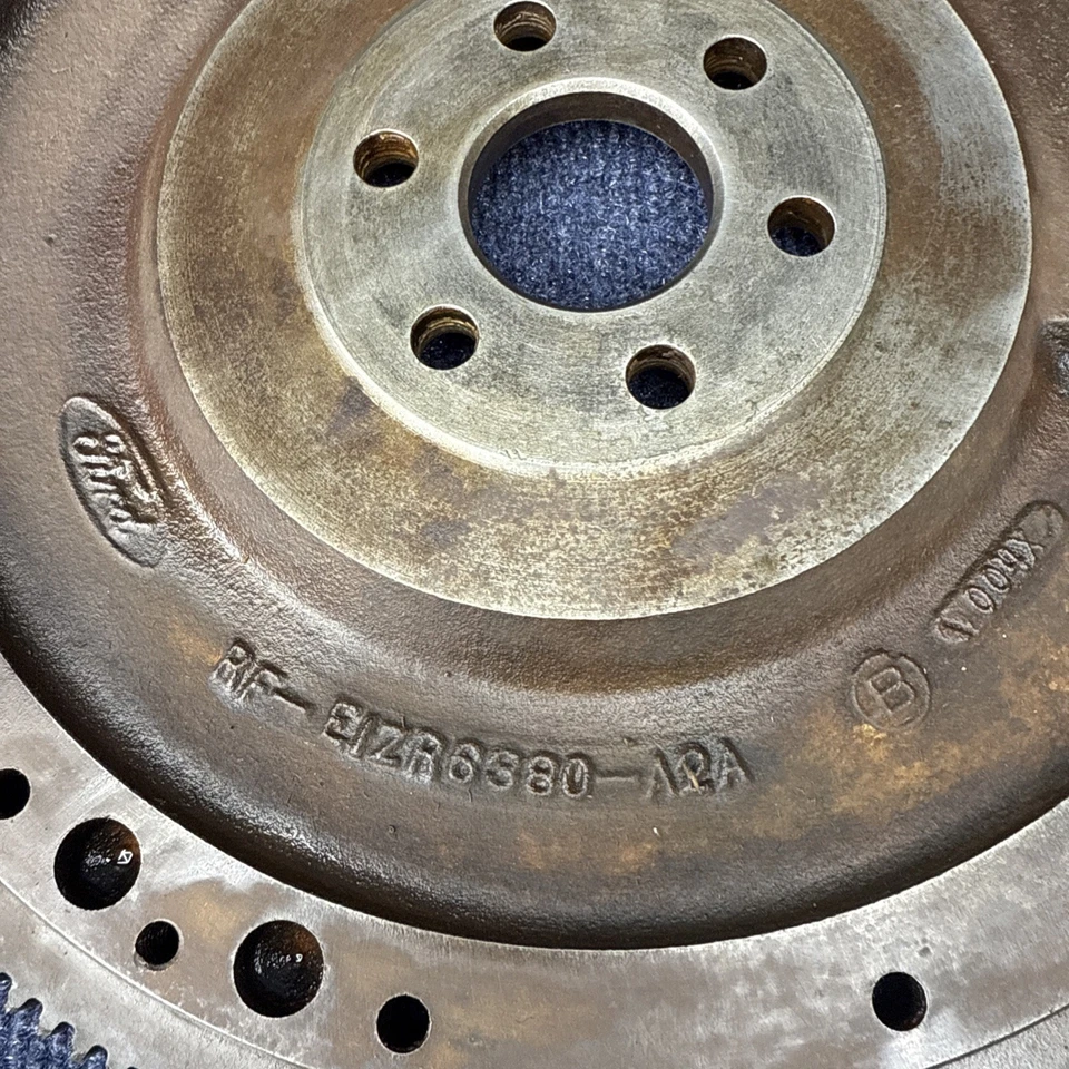 Ford Mustang 1983-1993 5,0 L manual 50 oz volante fabricante de equipos originales de fábrica 157 dientes 302 Foto 2 de 4