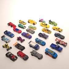 Hot Wheels Car Loose Lot VTG - Modern Diecast / Plastic Cars Used Some Play Wear