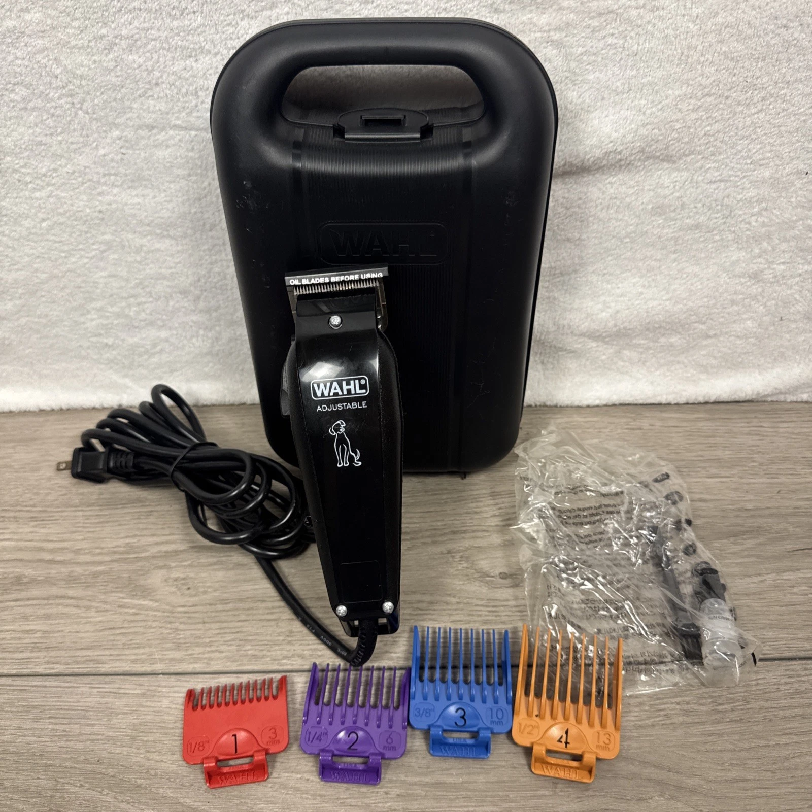 Wahl Pet Animal Grooming Clipper Model PCMC Pet Clipper W Box Oil Guards Tested