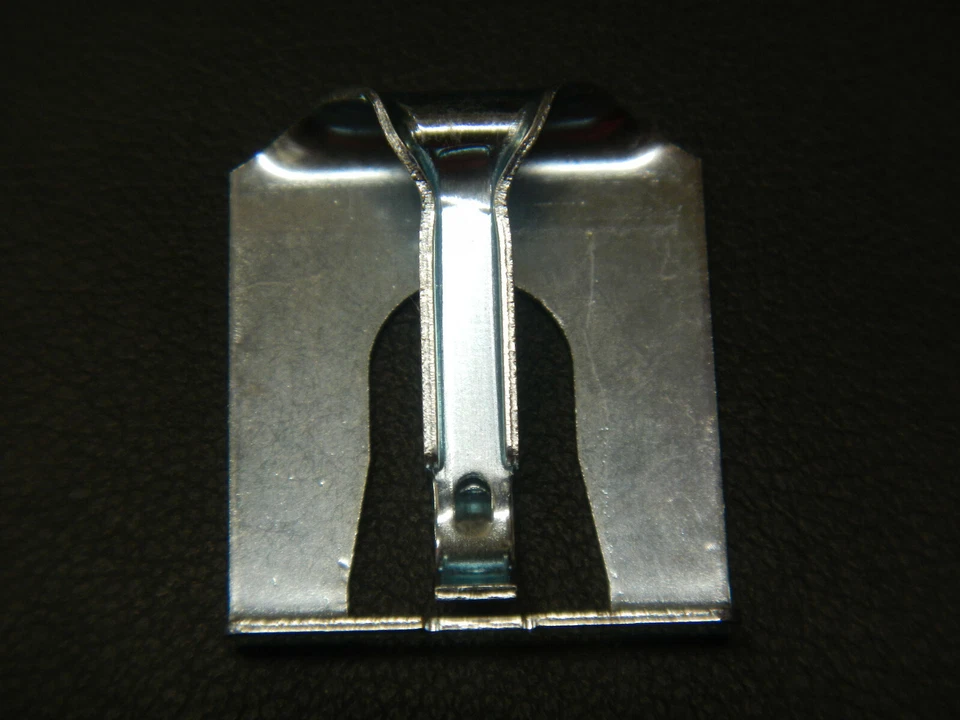 Chevrolet Chevelle 1964 1965 1966 1967 brazo limpiaparabrisas retenedor clip 64 65 66 67 Chevy Foto 2 de 4