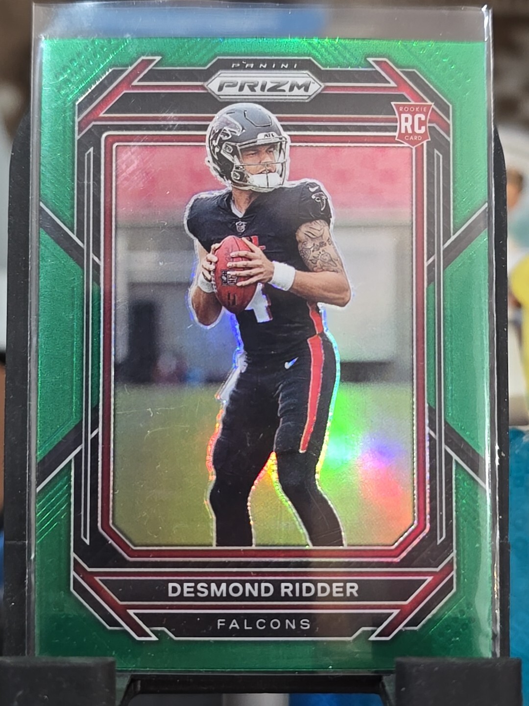 2022 Panini Prizm - Rookies Green Prizm #302 Desmond Ridder (RC)