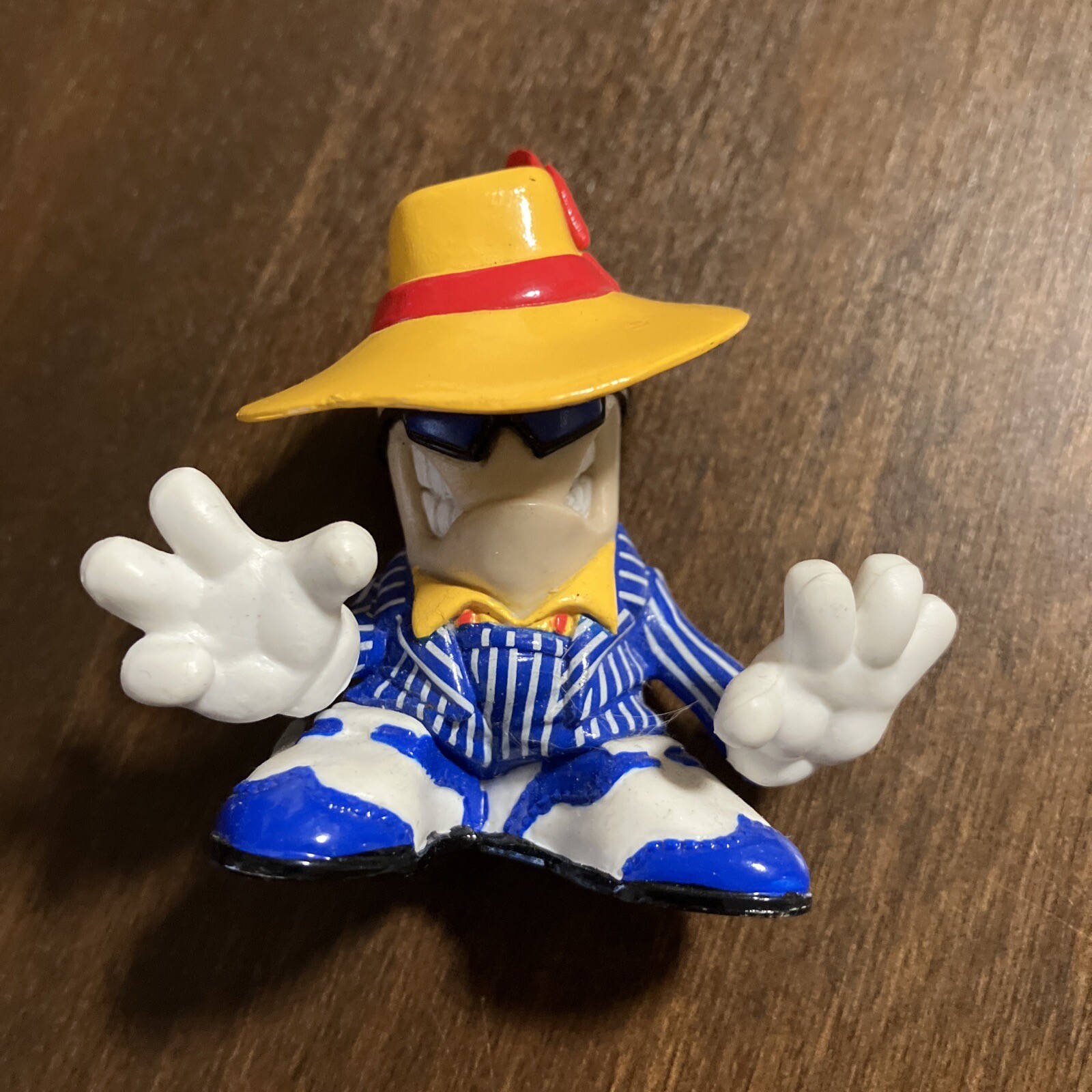 Action Figure Tech Deck Dude Red Hat Suit Sunglasses Blue Wh