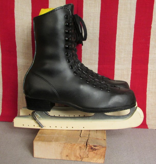 Vintage Canadian Flyer Figure Skating Womens Ice Skates Springfield Sz