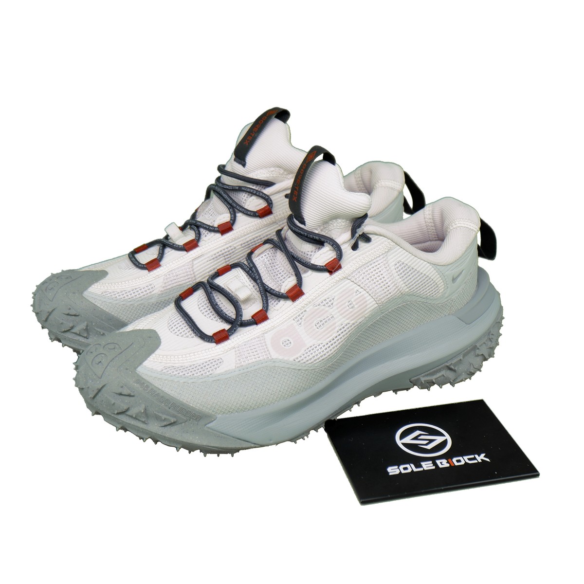 Nike ACG Mountain Fly 2 GORE-TEX Low Phantom Light Silver Nike ACG Mountain Fly 2 GORE-TEX Low Phantom Light Silver