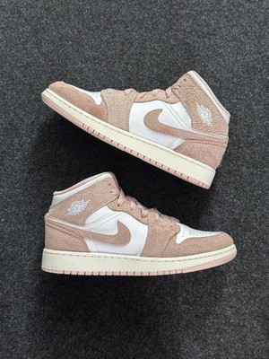 Nike Jordan 1 Mid 39 SE Legend Pink