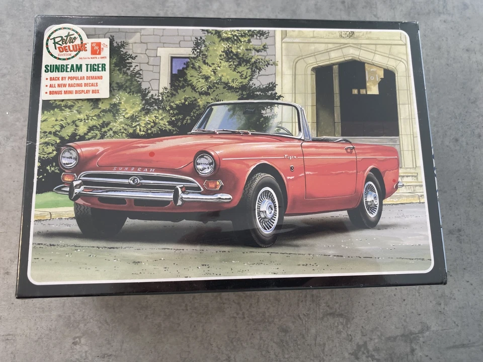 AMT 998 1:25 1964-1967 Sunbeam Tiger ungebaut original versiegelt - Bild 1 von 1